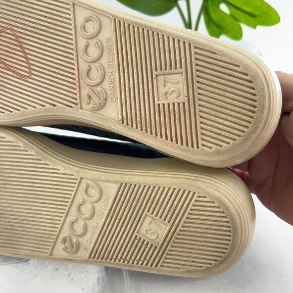 Ecco Women's Soft 2.0 Slip On Shoe Size 37 6 Black Fabric Casual Flat Stretchy - Picture 11 of 13